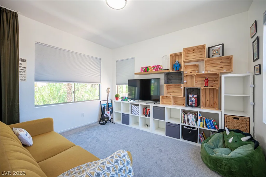 331 Dartmouth Hills, Las Vegas, NV 89138