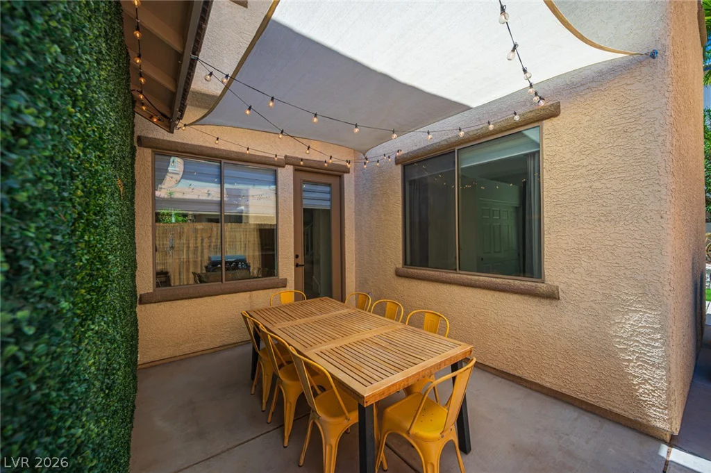 331 Dartmouth Hills, Las Vegas, NV 89138