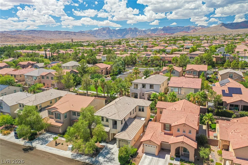 331 Dartmouth Hills, Las Vegas, NV 89138