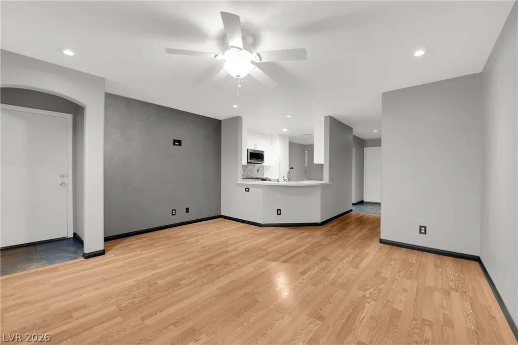9074 Hombard, Las Vegas, NV 89148