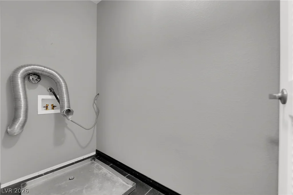 9074 Hombard, Las Vegas, NV 89148
