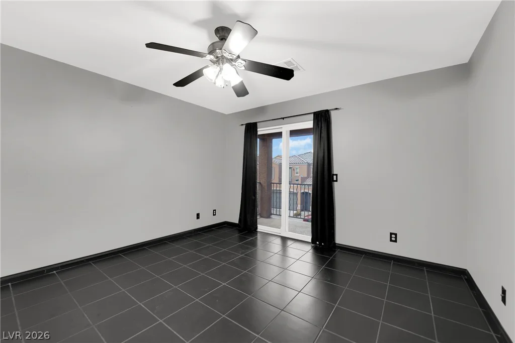 9074 Hombard, Las Vegas, NV 89148