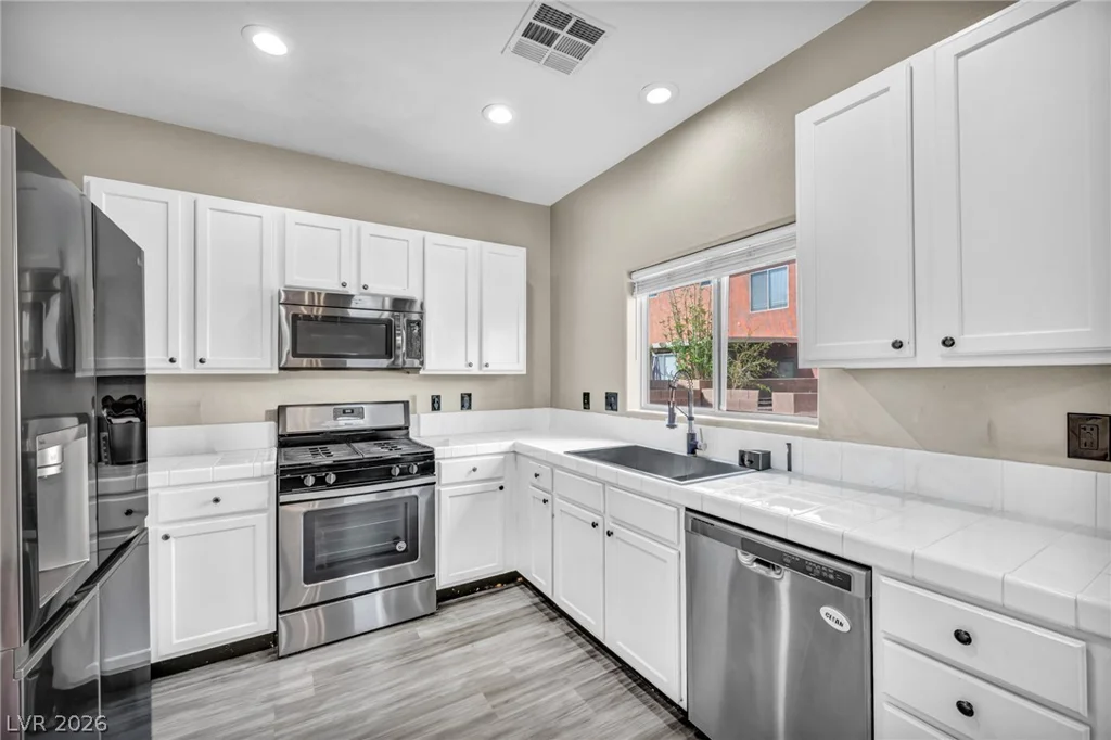 5531 Nickel Ridge, Las Vegas, NV 89122