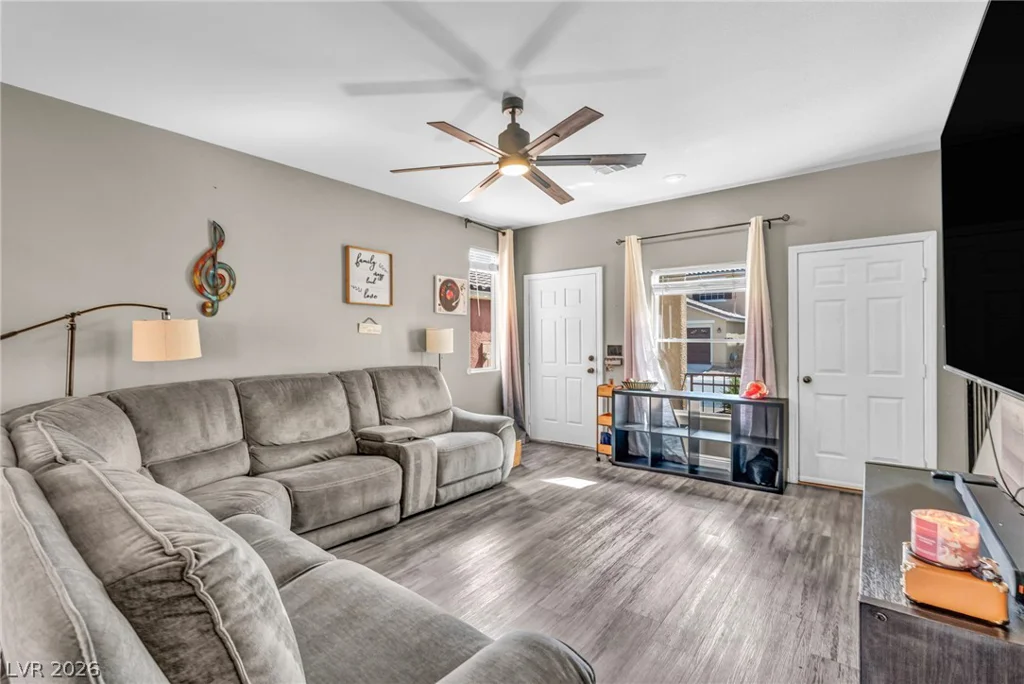 5531 Nickel Ridge, Las Vegas, NV 89122