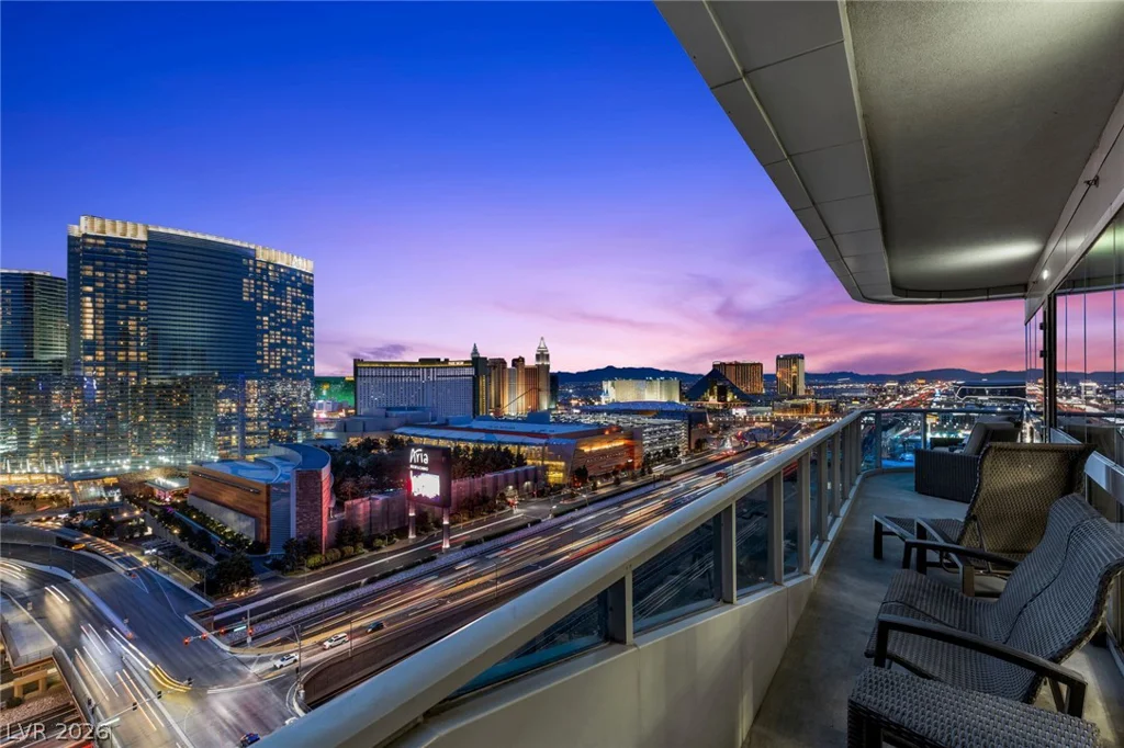 4471 Dean Martin, Las Vegas, NV 89103