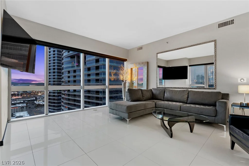 4471 Dean Martin, Las Vegas, NV 89103