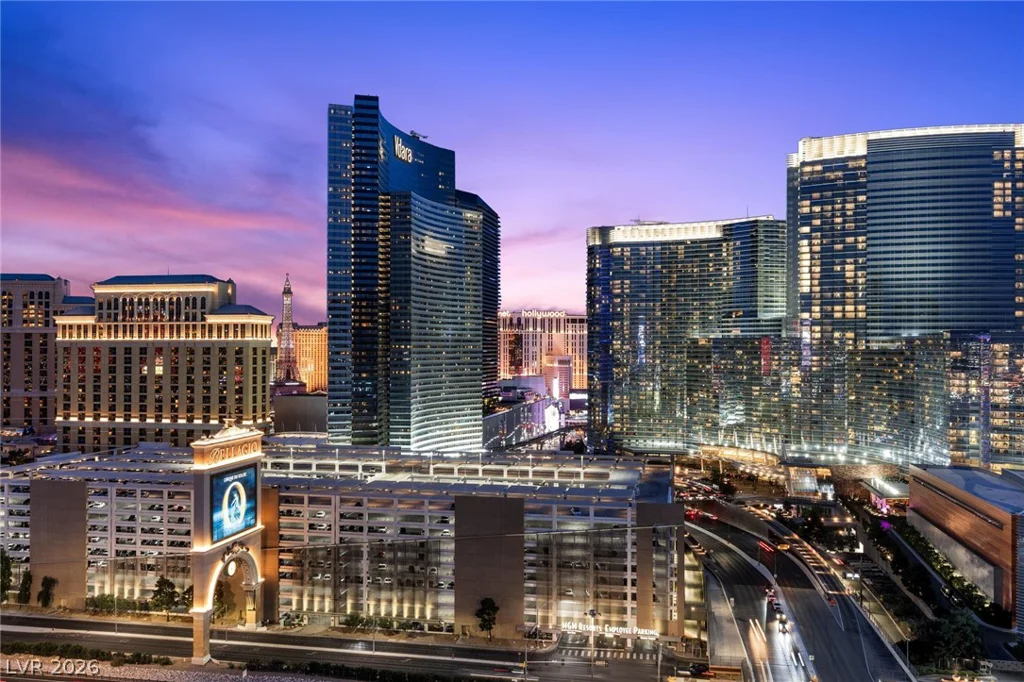 4471 Dean Martin, Las Vegas, NV 89103