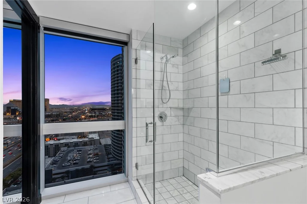 4471 Dean Martin, Las Vegas, NV 89103