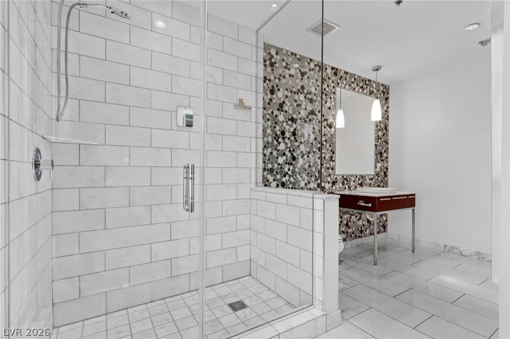 4471 Dean Martin, Las Vegas, NV 89103