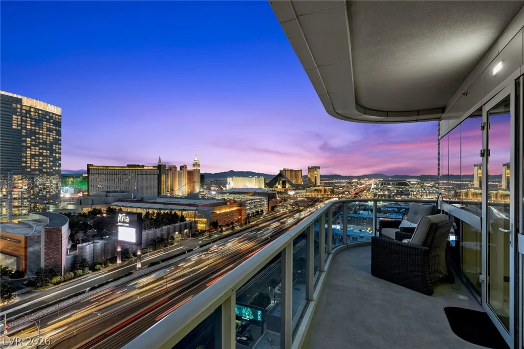 4471 Dean Martin, Las Vegas, NV 89103