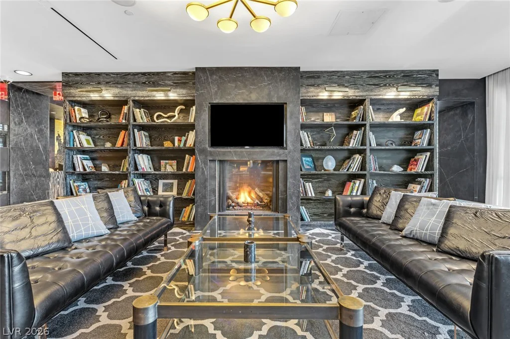 4471 Dean Martin, Las Vegas, NV 89103