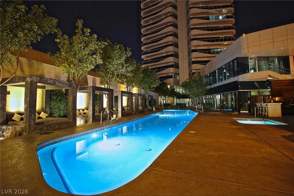 4471 Dean Martin, Las Vegas, NV 89103