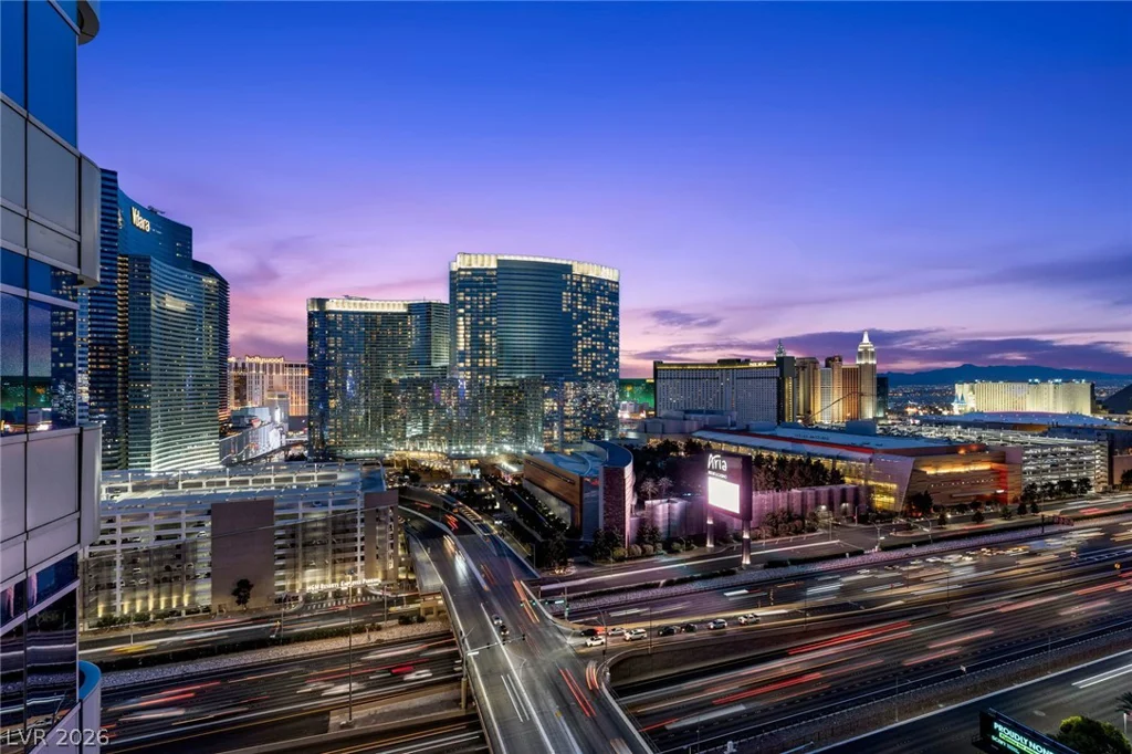 4471 Dean Martin, Las Vegas, NV 89103