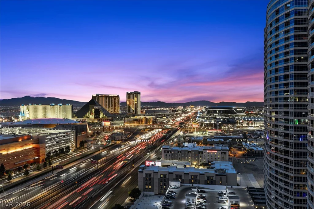 4471 Dean Martin, Las Vegas, NV 89103
