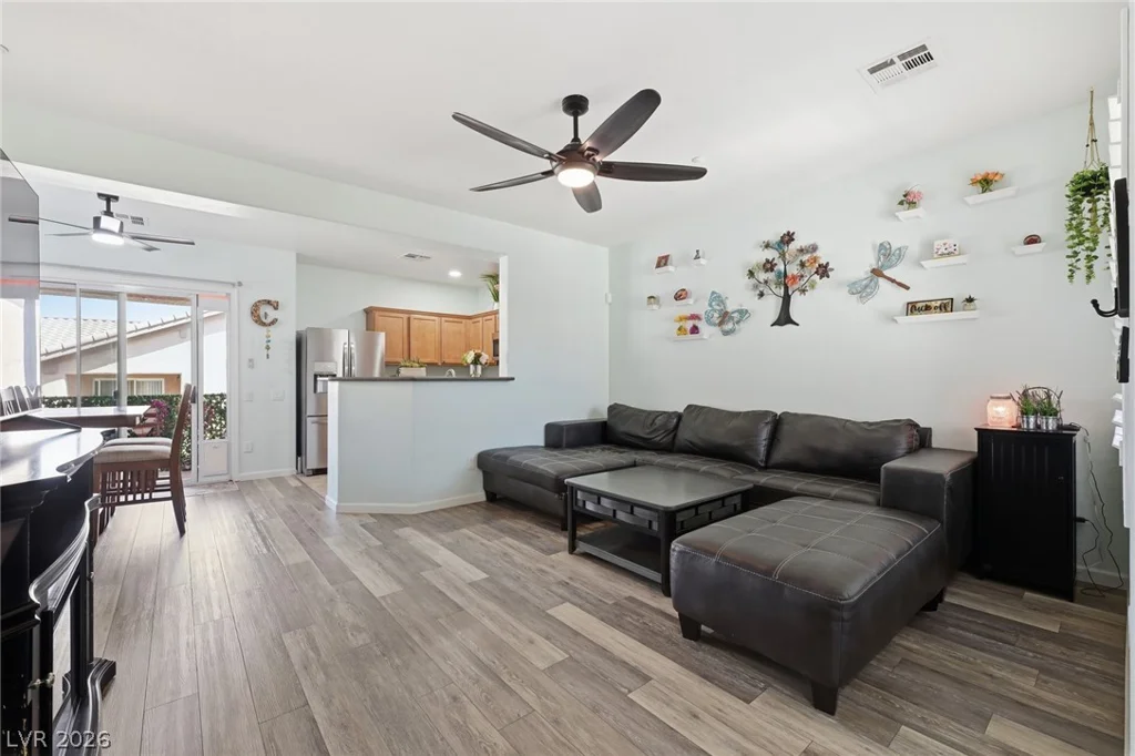 4675 Basilicata, North Las Vegas, NV 89084
