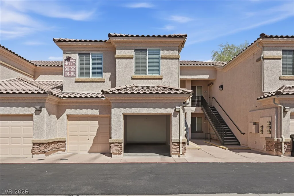 4675 Basilicata, North Las Vegas, NV 89084