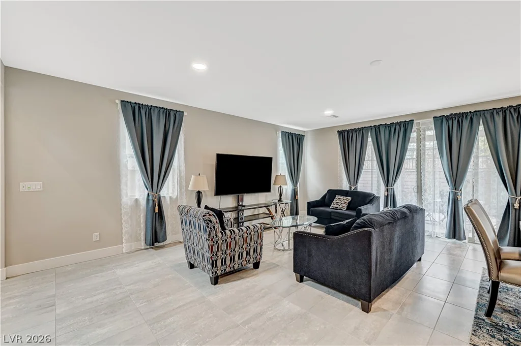 6853 Desert Finch, North Las Vegas, NV 89084