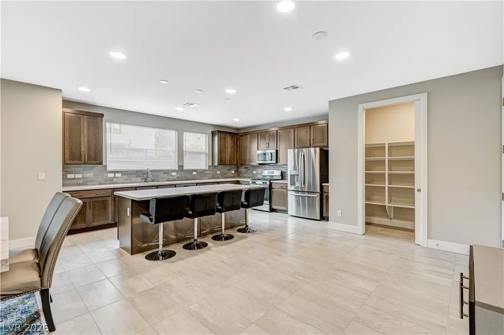 6853 Desert Finch, North Las Vegas, NV 89084