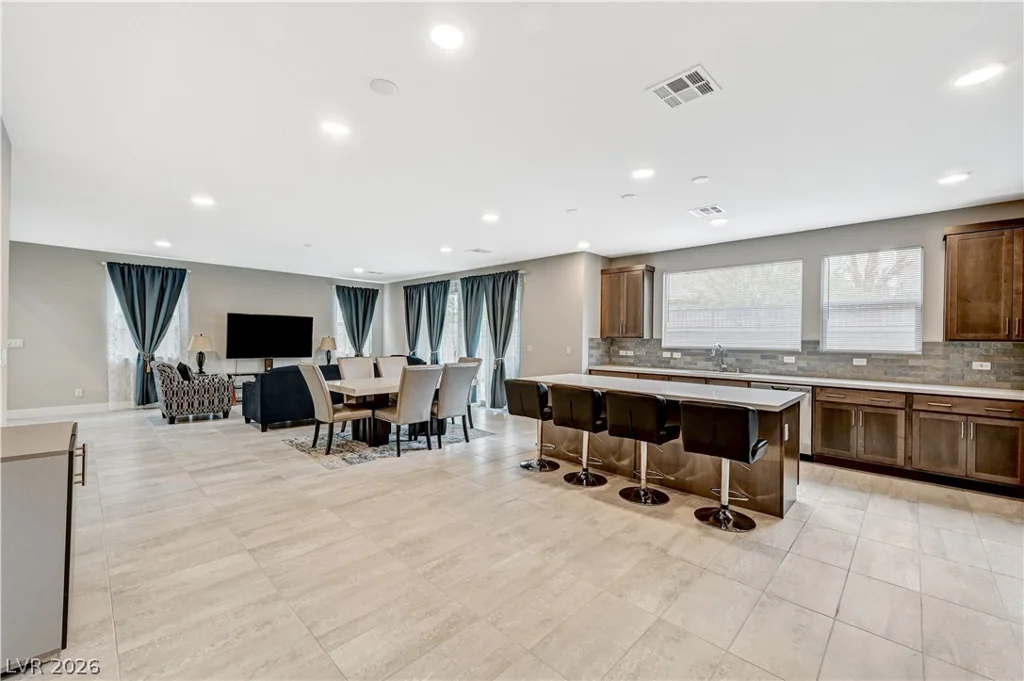 6853 Desert Finch, North Las Vegas, NV 89084