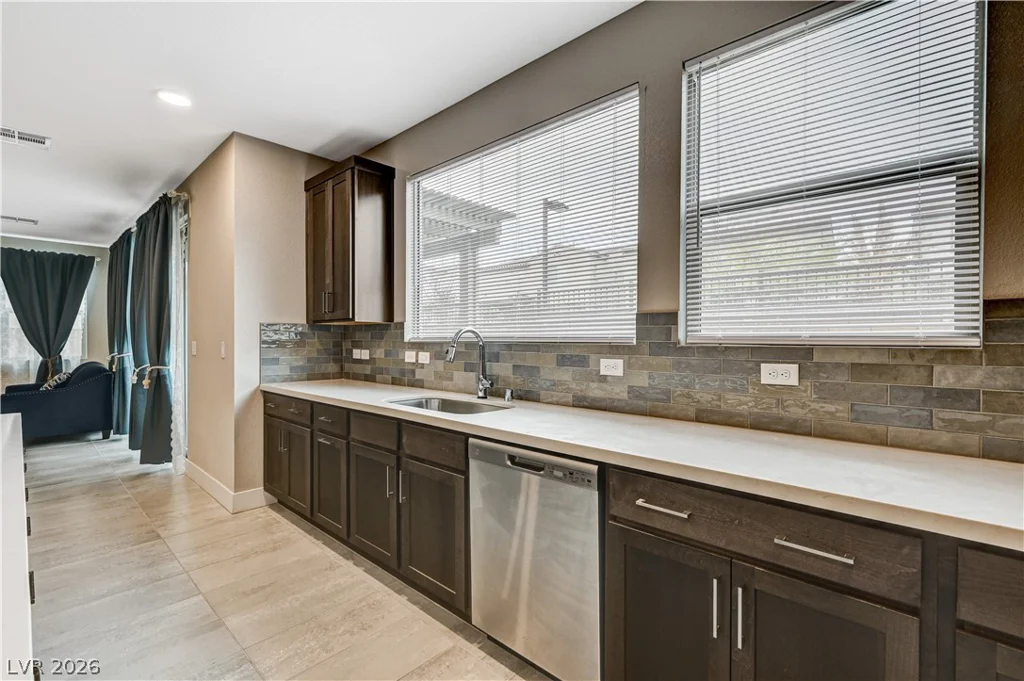 6853 Desert Finch, North Las Vegas, NV 89084