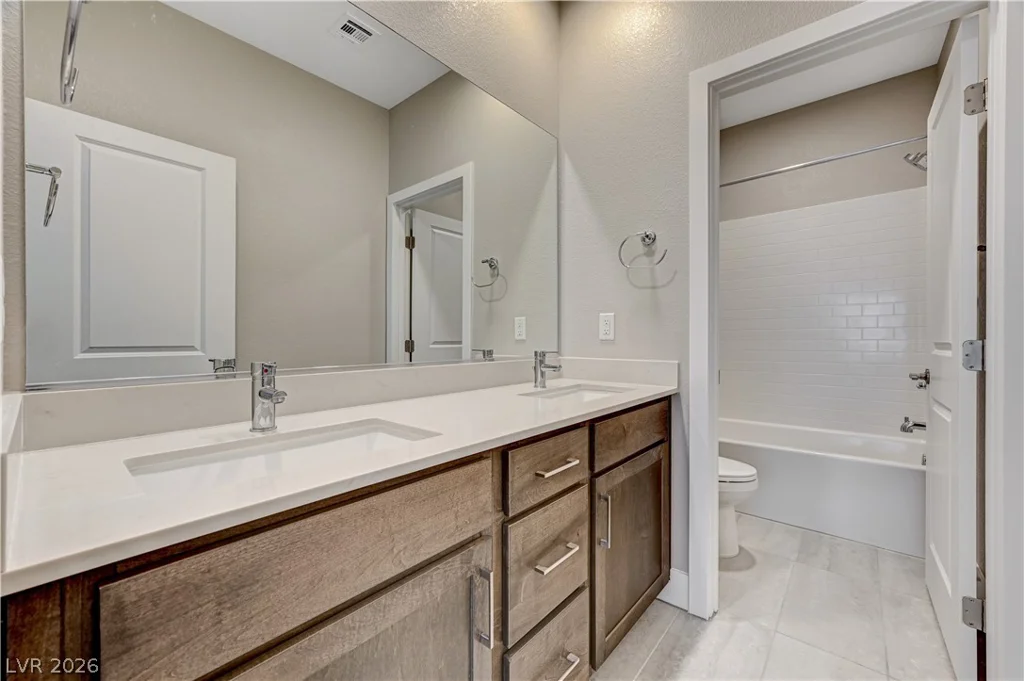 6853 Desert Finch, North Las Vegas, NV 89084