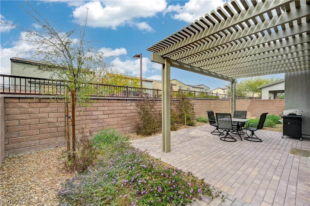 6853 Desert Finch, North Las Vegas, NV 89084