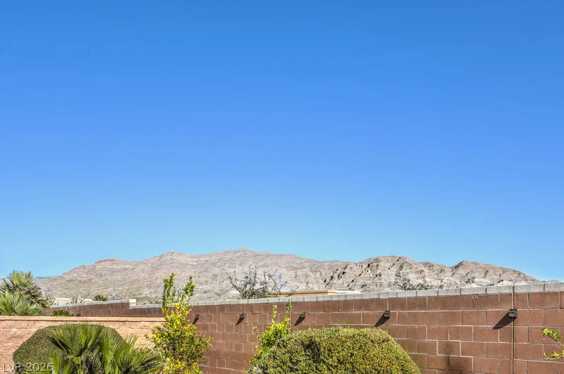 7264 Summer Duck, North Las Vegas, NV 89084