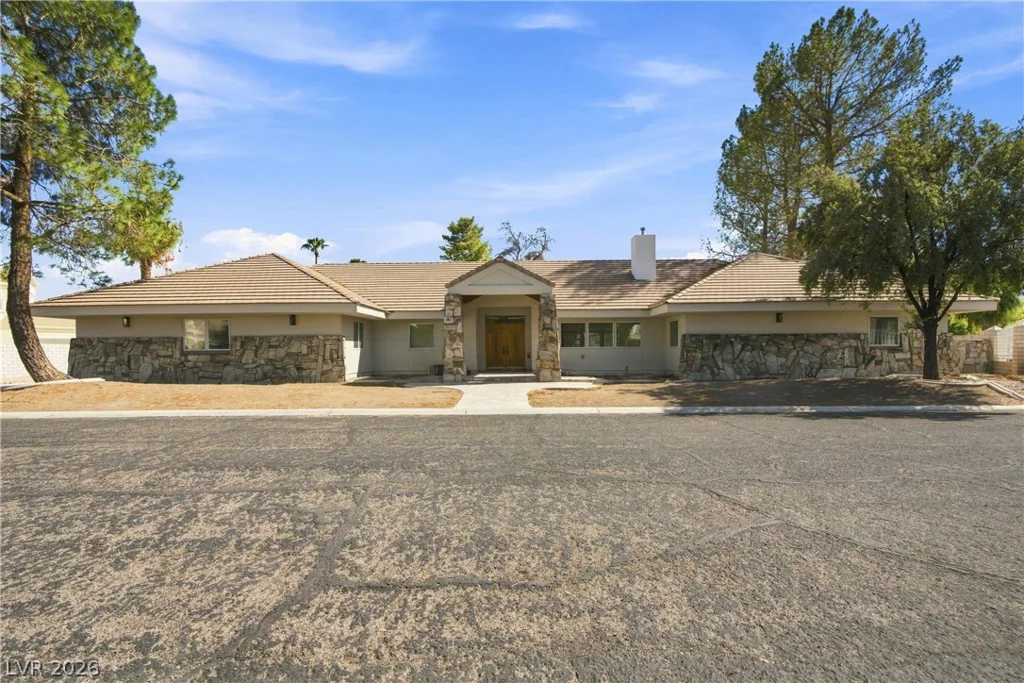 3840 Topaz, Las Vegas, NV 89121