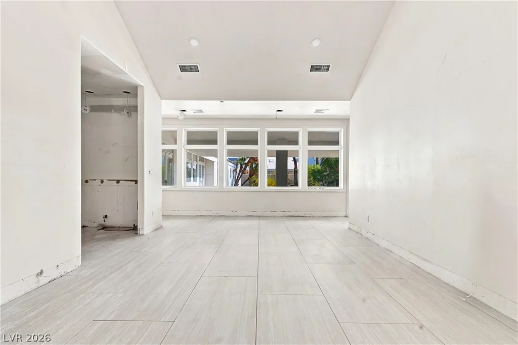 3840 Topaz, Las Vegas, NV 89121