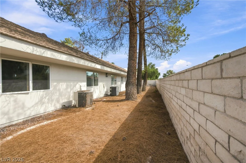 3840 Topaz, Las Vegas, NV 89121