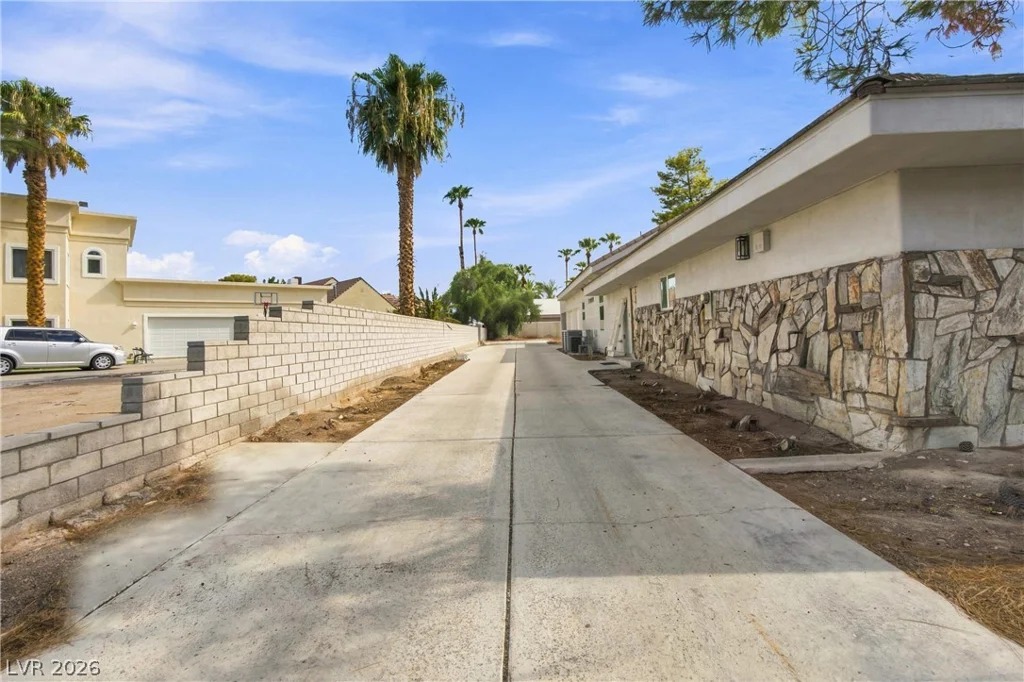 3840 Topaz, Las Vegas, NV 89121