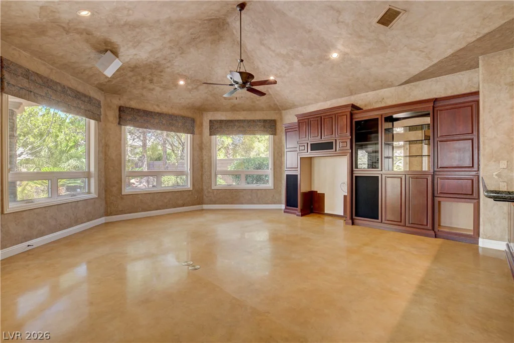 9625 Grand Isle, Las Vegas, NV 89144