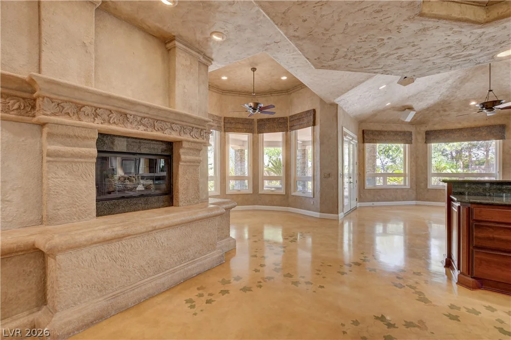9625 Grand Isle, Las Vegas, NV 89144