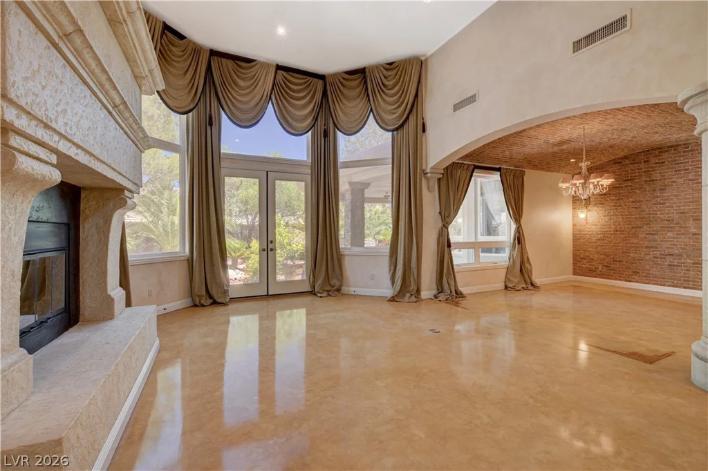 9625 Grand Isle, Las Vegas, NV 89144