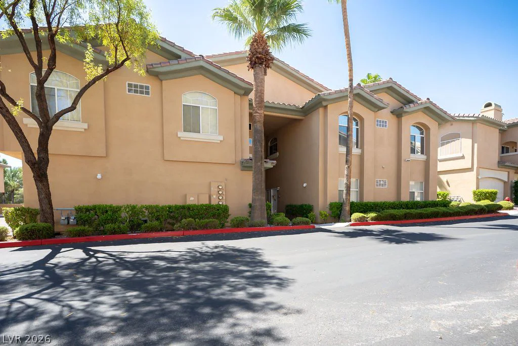 8733 Red Brook, Las Vegas, NV 89128