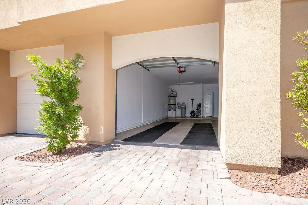 8733 Red Brook, Las Vegas, NV 89128