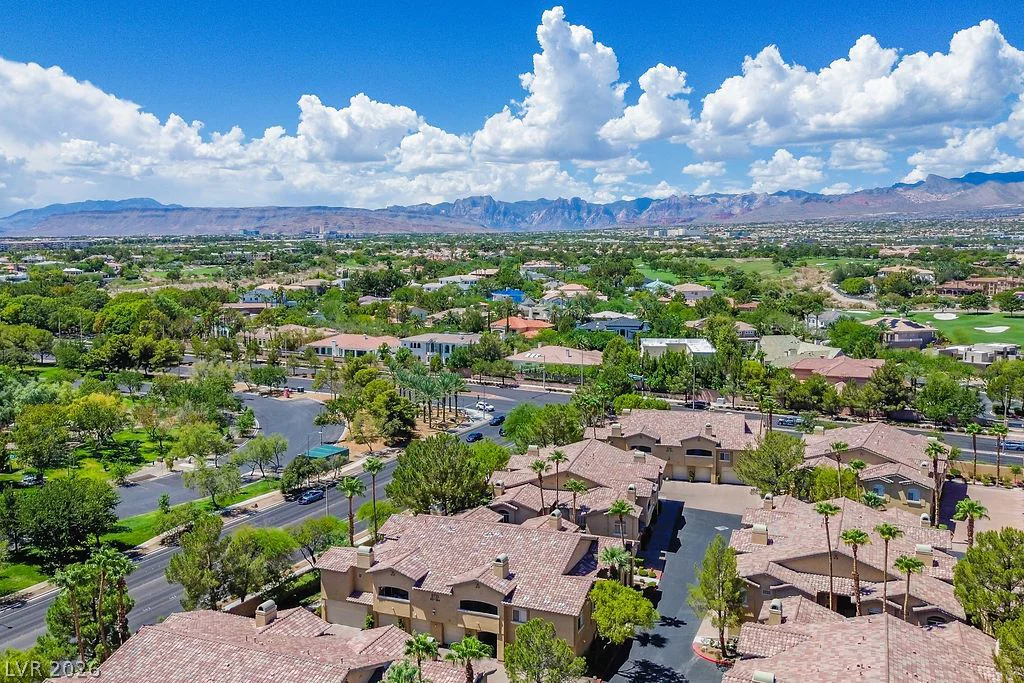 8733 Red Brook, Las Vegas, NV 89128