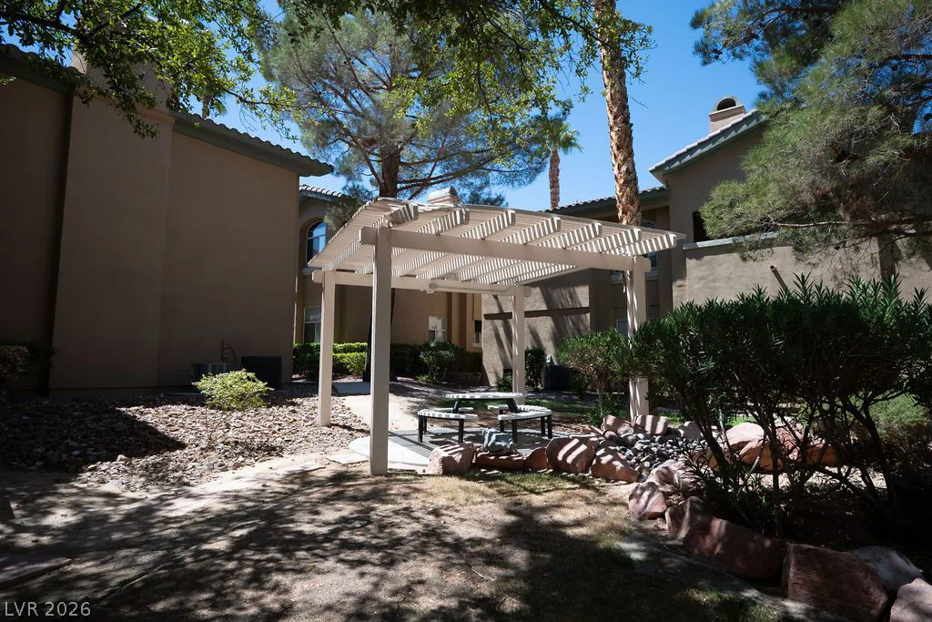 8733 Red Brook, Las Vegas, NV 89128