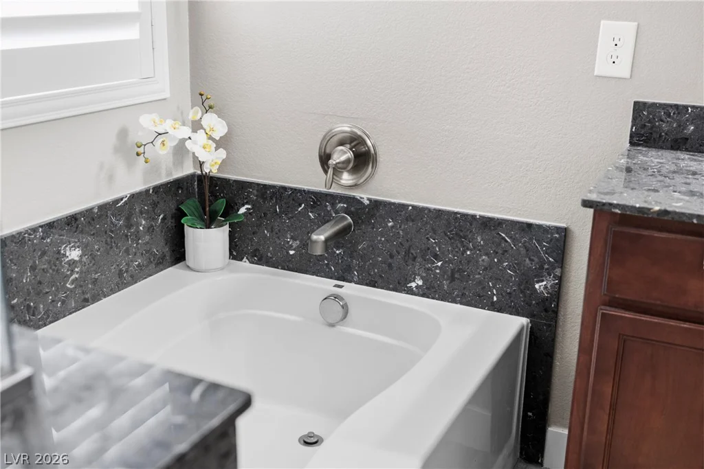 5627 Spanish Valor, Las Vegas, NV 89135