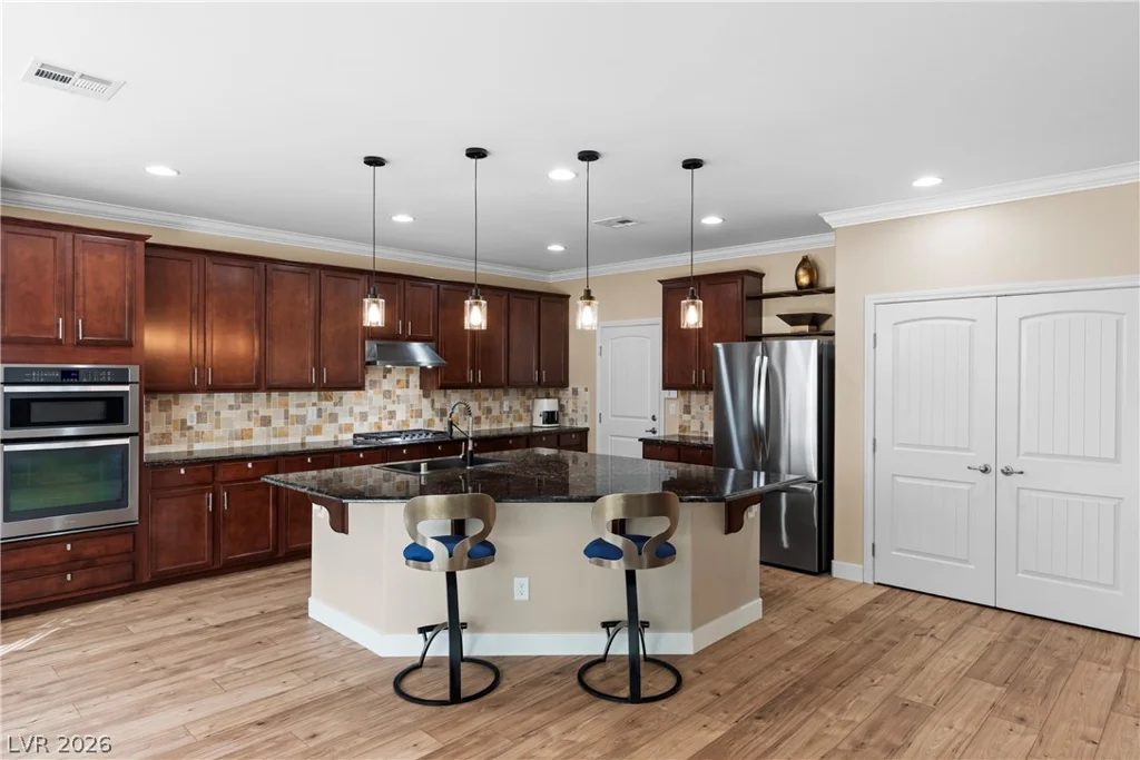 5627 Spanish Valor, Las Vegas, NV 89135