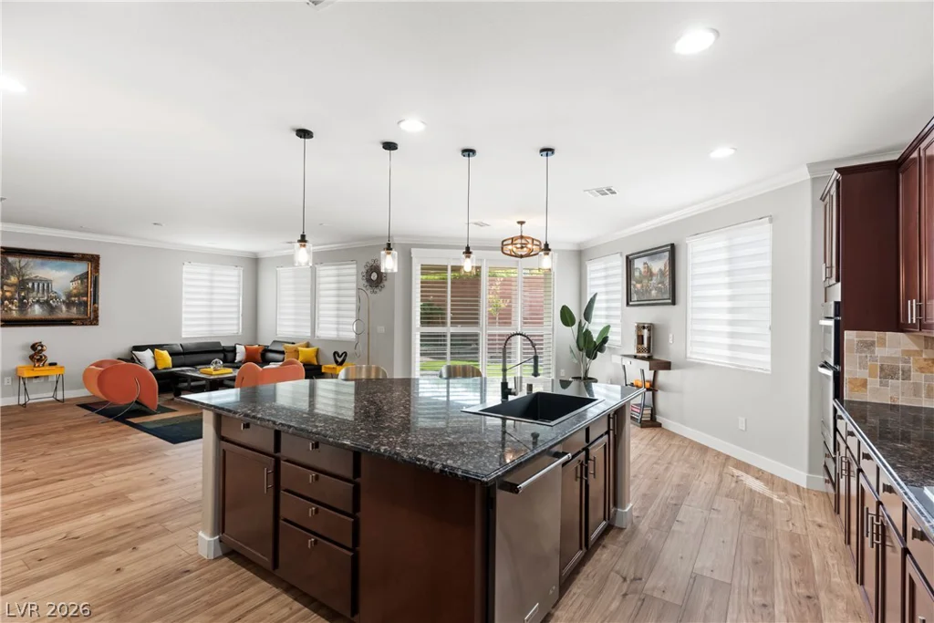 5627 Spanish Valor, Las Vegas, NV 89135