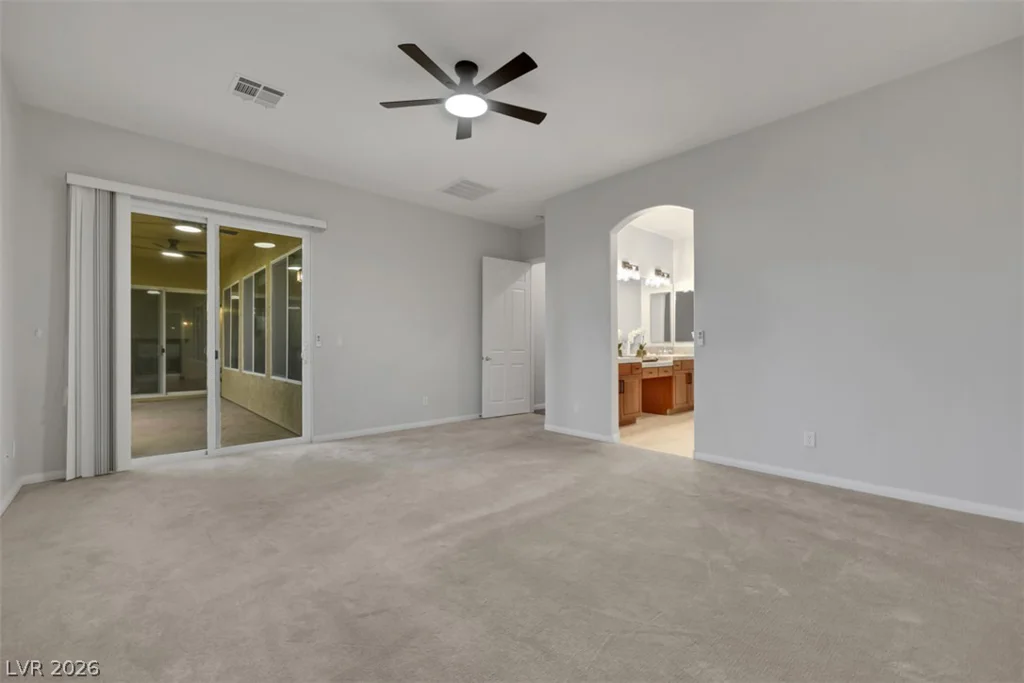 7970 Carson Creek, Las Vegas, NV 89113
