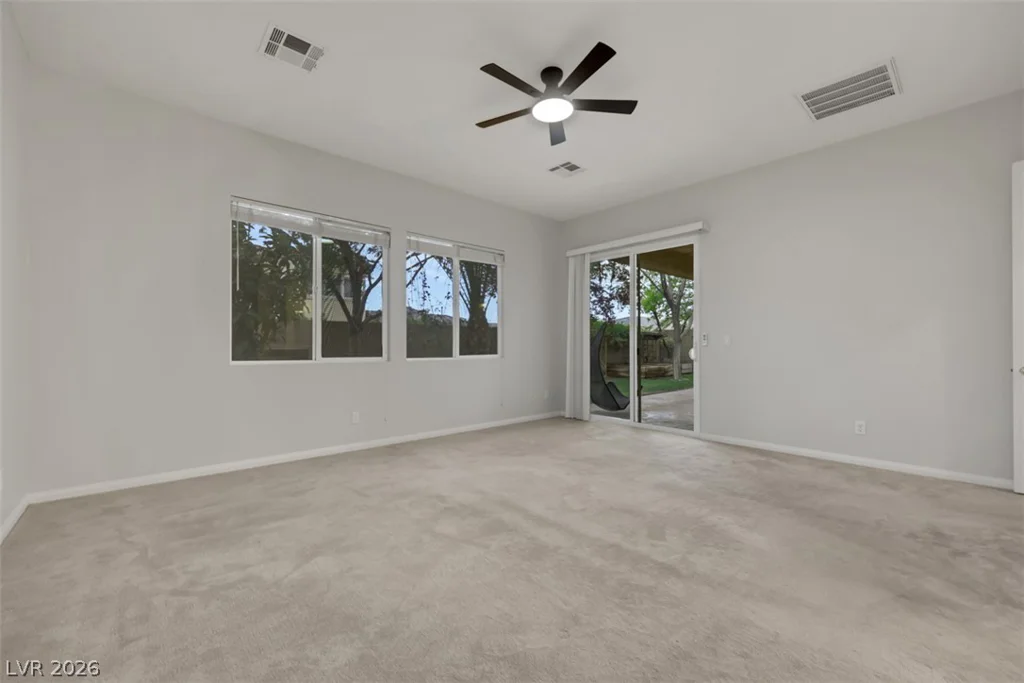 7970 Carson Creek, Las Vegas, NV 89113