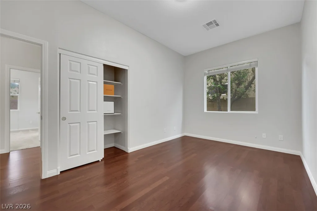 7970 Carson Creek, Las Vegas, NV 89113
