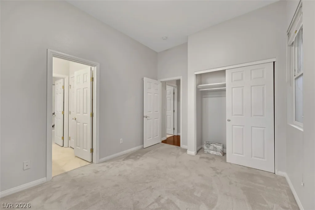 7970 Carson Creek, Las Vegas, NV 89113
