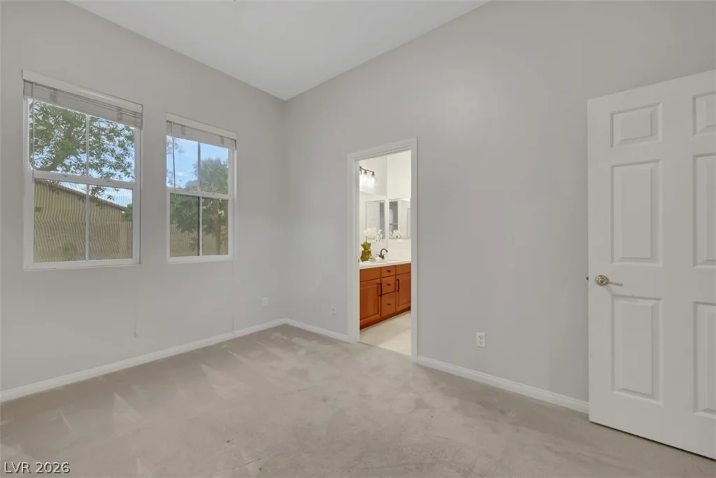 7970 Carson Creek, Las Vegas, NV 89113