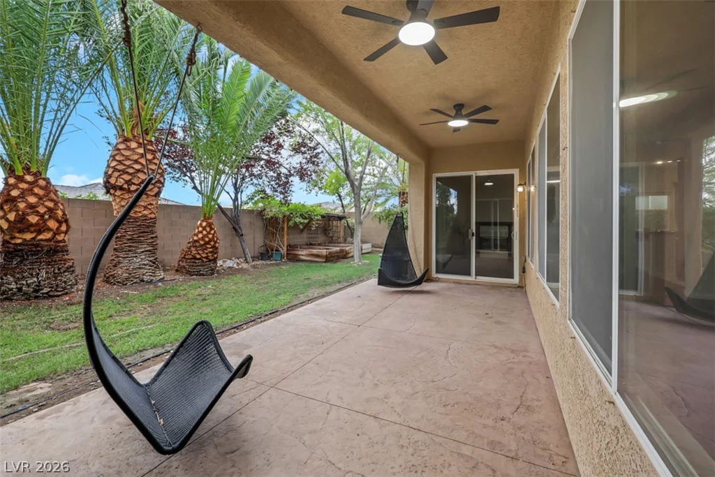 7970 Carson Creek, Las Vegas, NV 89113