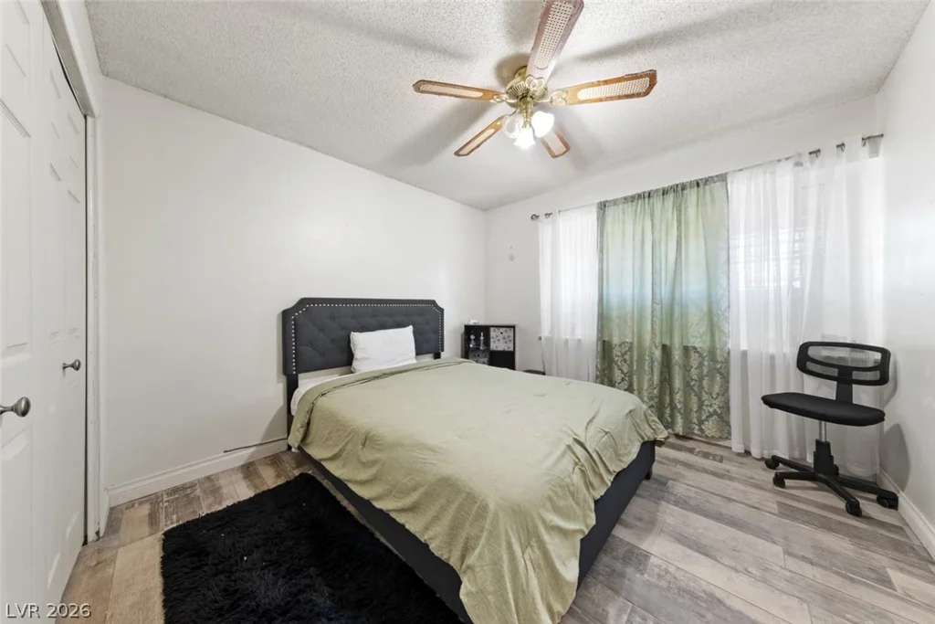 3969 Sorrento, Las Vegas, NV 89121