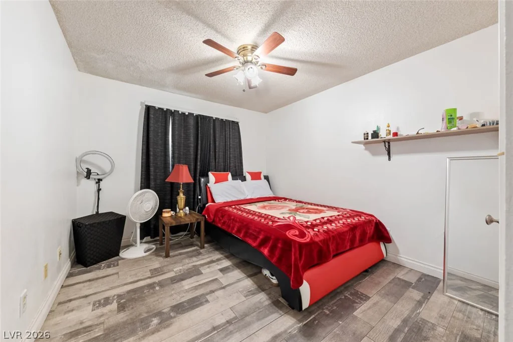 3969 Sorrento, Las Vegas, NV 89121