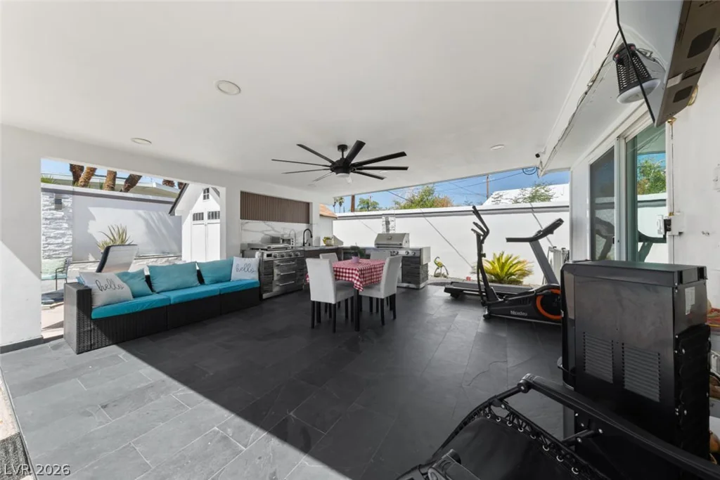 3969 Sorrento, Las Vegas, NV 89121